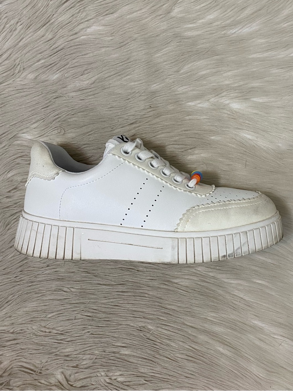 Katy Perry Skater Bead Sneakers Optic White Rainbow Beaded Laces Platform 7 - Picture 6 of 10